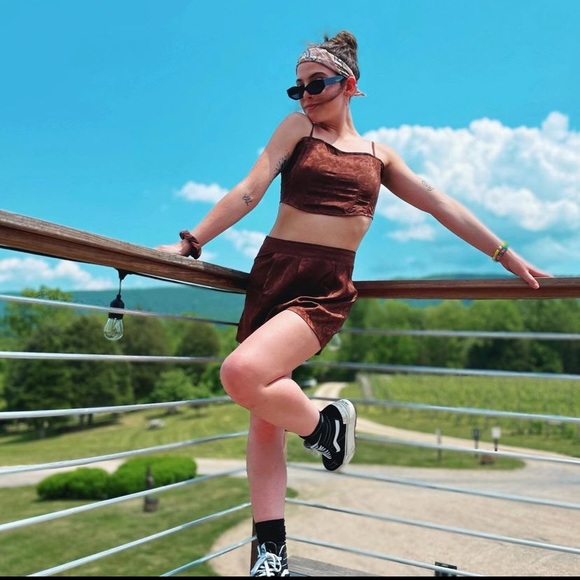 Meet your Posher, Ruthie - Picture 4 of 4